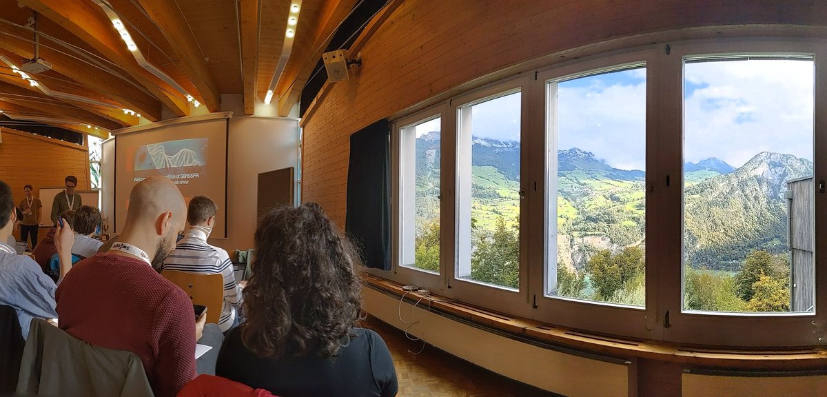 Nothing like a beautiful backdrop to kick of #SwisPR 2022! 
#crispr