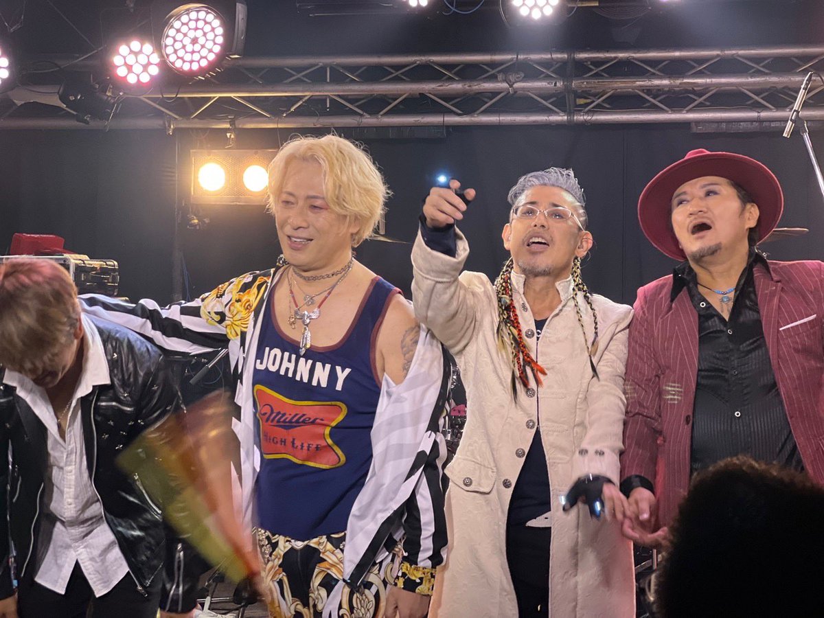 office_RUMOR's tweet photo. 大盛況のうちに終えることがでしました！楽しかったー！！！
コーラス隊KKコケッツ、オッサンアイドルラブチャンネル、サソリベイダー、ご来場いただいた方々、全ての皆様に感謝とありがとうを😘chu! https://t.co/AcvCKoVP4D
