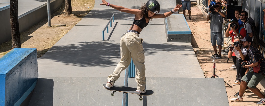 esportebandab's tweet photo. @rayssaleal é campeã da última etapa do circuito nacional de Skate #skate #titati
https://t.co/AXcfEgcjqZ https://t.co/Cd7XlvcU8I