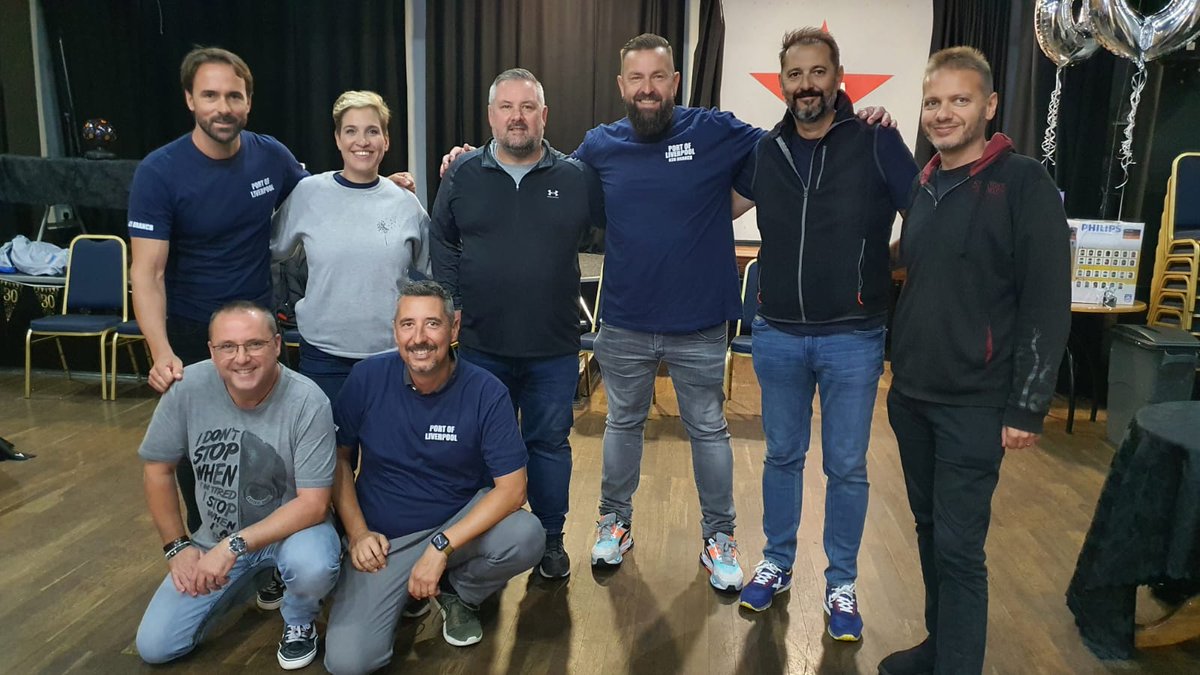 SoyCoordinadora's tweet photo. Hoy, compañeros de #Coordinadora, miembro de la 𝙀𝙪𝙧𝙤𝙥𝙚𝙖𝙣 𝘿𝙤𝙘𝙠𝙬𝙤𝙧𝙠𝙚𝙧𝙨 𝘾𝙤𝙪𝙣𝙘𝙞𝙡 𝙀𝘿𝘾, mostrando el respaldo a los compañeros del Puerto de #Liverpool 💪💪
#𝗔𝗹𝗹𝗧𝗼𝗴𝗲𝘁𝗵𝗲𝗿𝗔𝘀𝗢𝗻𝗲 #Europa #dockworkers #Proud2bedocker #puerto https://t.co/BpObeeBqRj