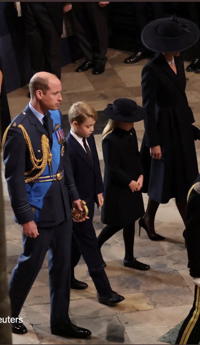 Prince George and Princess Charlotte are the most well behaved 7 and 9 year old I have seen #queensfuneral #QueenElizabethII #QueenElizabeth #queenfuneral #PrincessCharlotte #PrinceGeorge