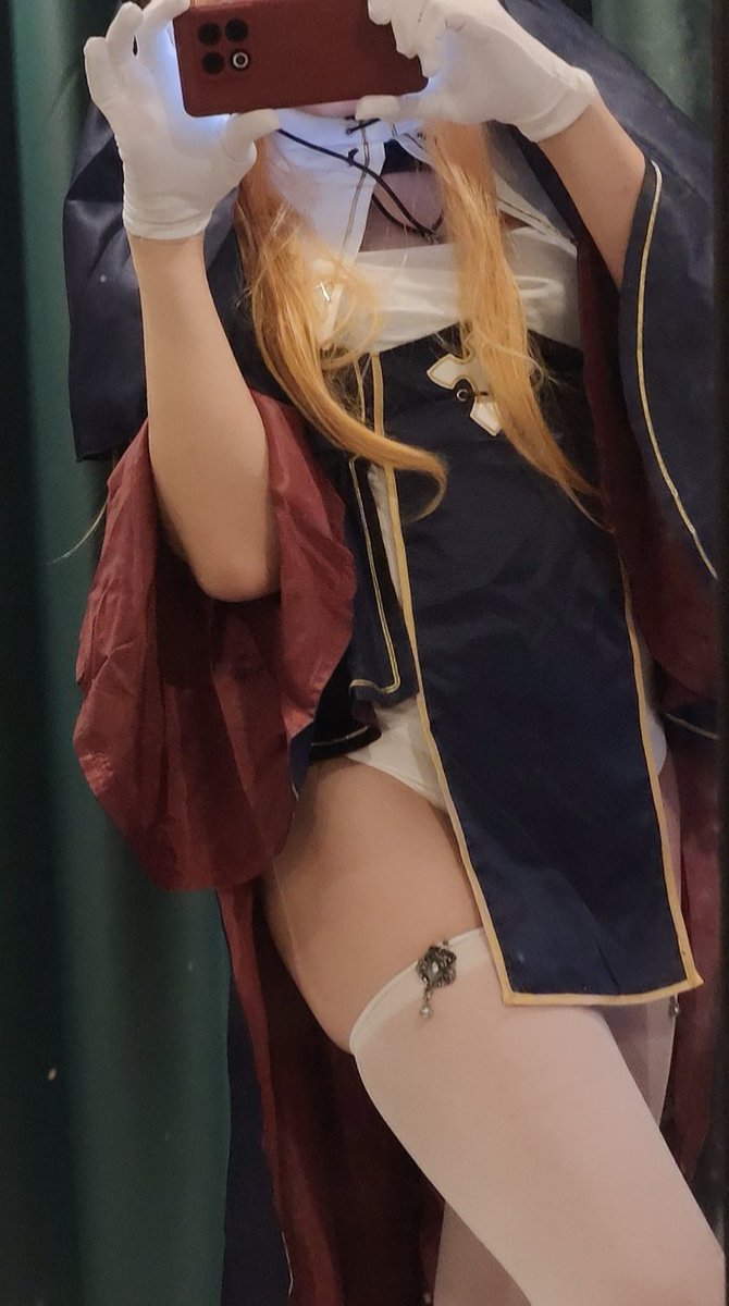 HaCatsoul's tweet photo. 腿被勒死
#女装 #伪娘cos https://t.co/7YJtGmVELf