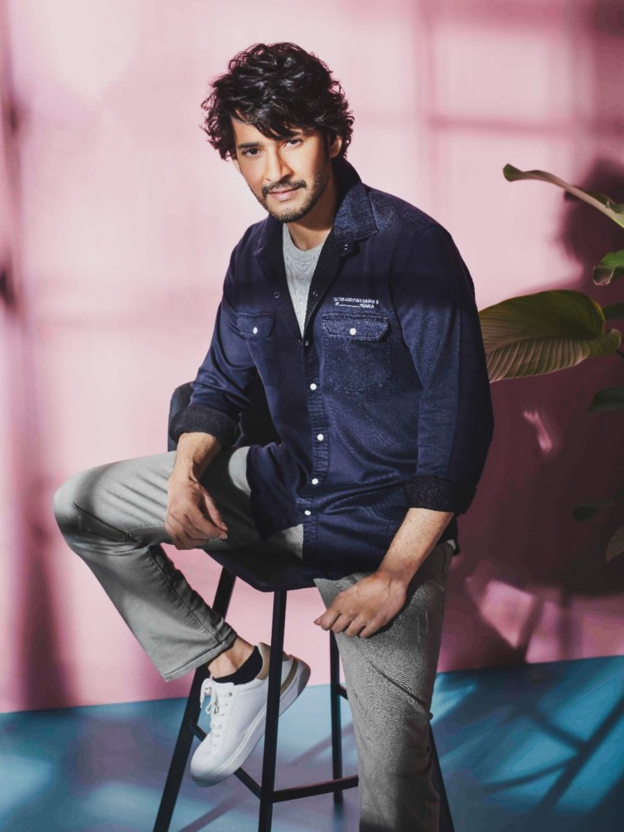 Mahi__Maruf's tweet photo. I think you planning to kill your girl fans with your killer looks! ๐
#SSMBforOTTO #MaheshBabu @urstrulyMahesh https://t.co/cifGG2jiSy