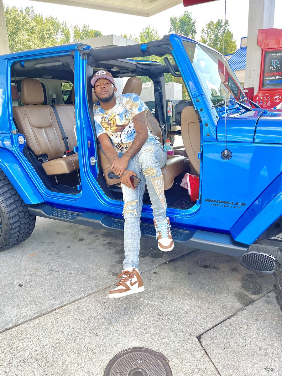 FlyNationTAY's tweet image. HAPPY BIRTHDAY FN🤎 #️⃣2️⃣5️⃣….