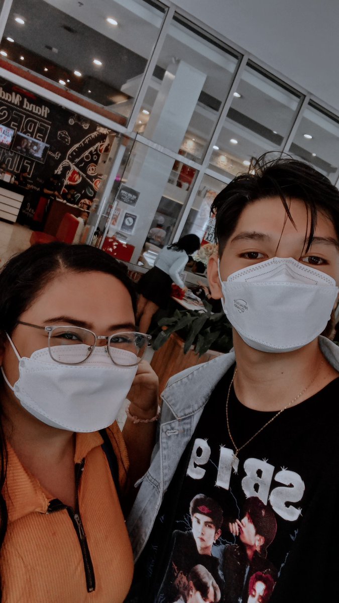 ZARACLACK's tweet photo. SLMT ate @AtinPaulyn2 at kuya @BiasniJah dahil sa inyo ang daming kong pic sa Araneta HAHAHHA🤘💯❤

@SB19Official #SB19
#WYAT #WYATTour
#WYATTourManila 💠 https://t.co/VvyiCVfaum