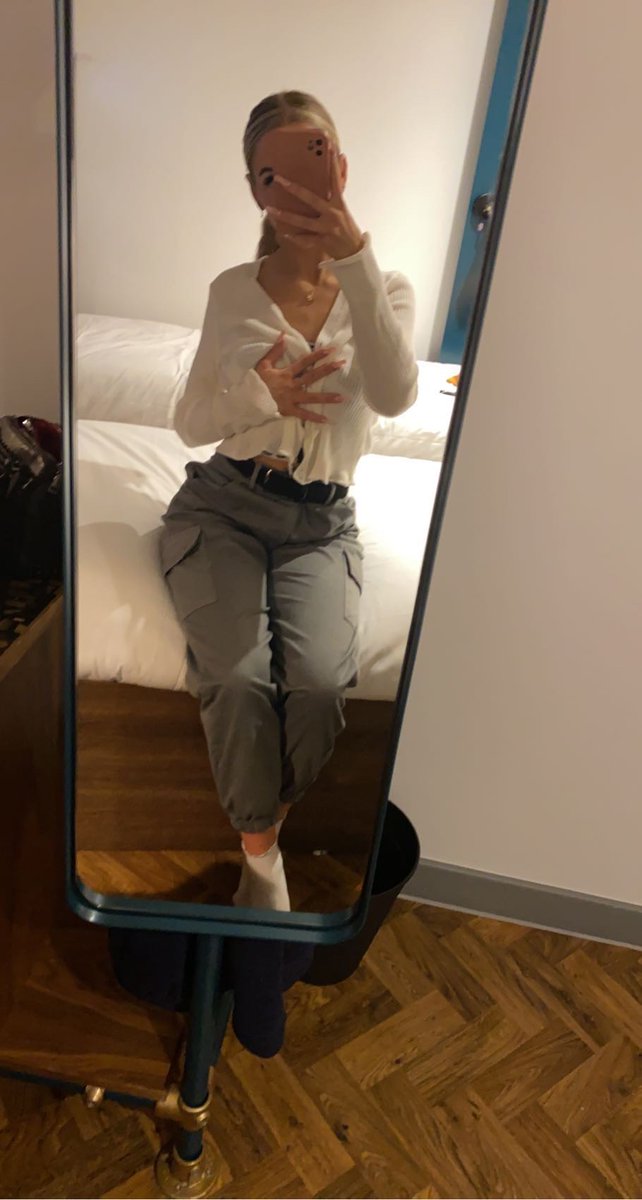 pixkereee's tweet photo. lets match pants and then we can take them off together later? nsfwtwt #fit https://t.co/gafPfkNjgM