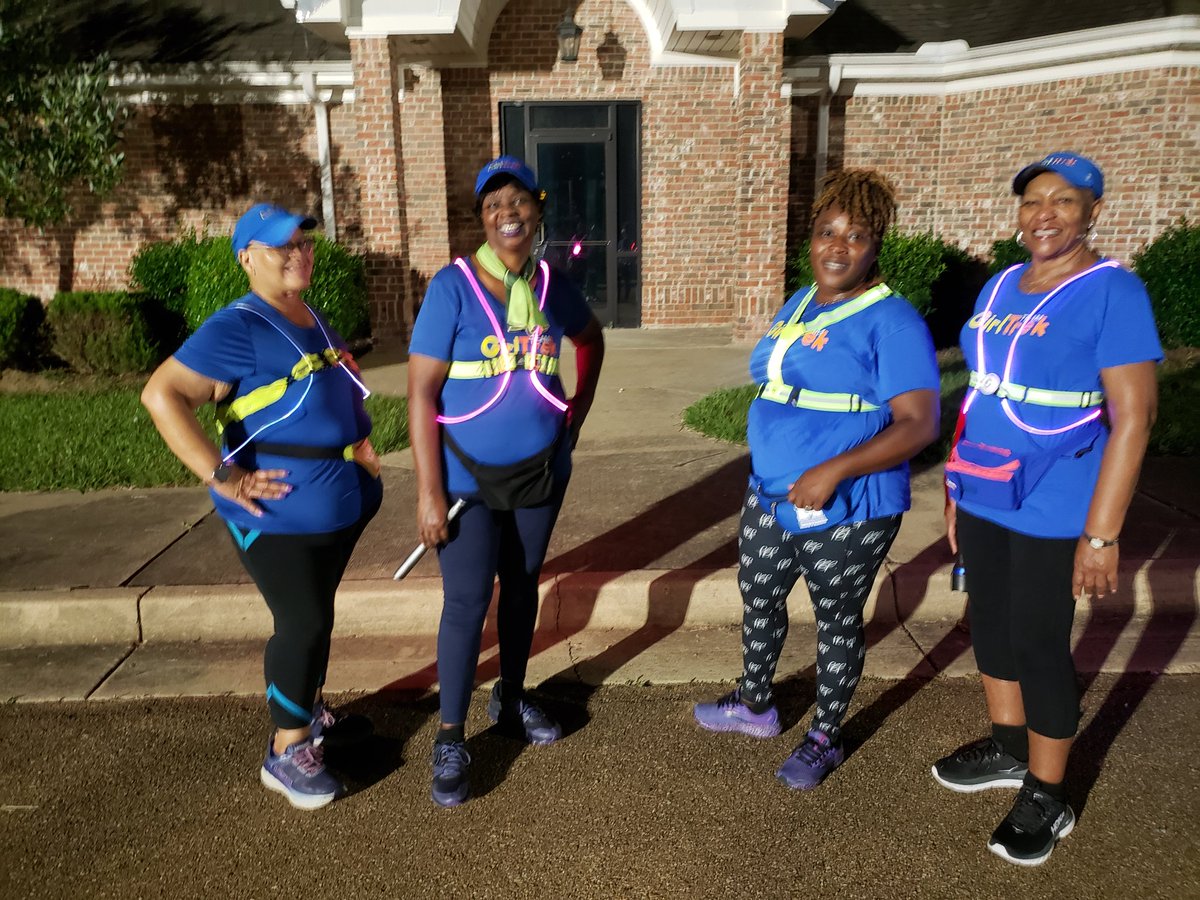 Olliegall's tweet photo. @GirlTrek One step at a time is selfcare! Lord, we thank you for this day!#MarvelousMonday #MorningMinistry
#4Dark30Crew👟 #GirlTrek
#SelfcareSeptember 
My Day 9 | #21Walks30Days
#JumpstartChallenge👟 https://t.co/iFAy2vN2bX