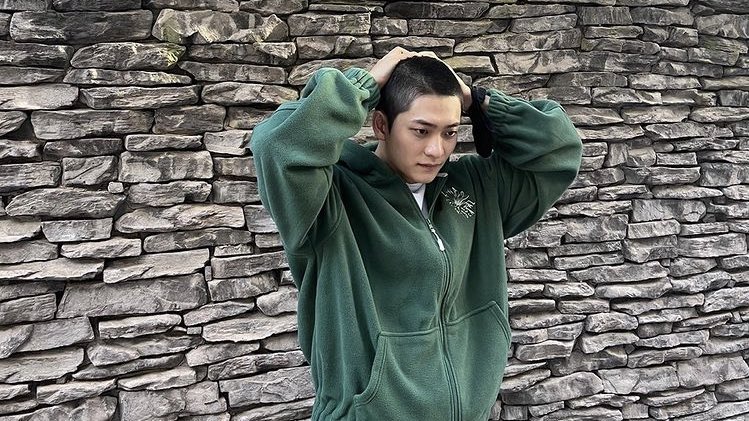 doramabra's tweet photo. É OFICIAL! Na Coréia do Sul já estamos no dia 20 de setembro e #KangTaeOh está oficialmente se alistando para servir como um soldado ativo no Exército Coreano. Permaneça saudável, Tae Oh! 

— “Obrigada pelo apoio e amor excessivo. Eu vou fazer uma boa viagem. Até breve!” 🪖 https://t.co/3wLroCTsp3