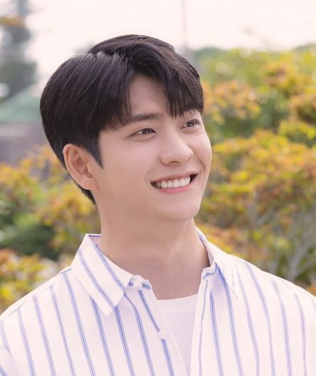 doramabra's tweet photo. É OFICIAL! Na Coréia do Sul já estamos no dia 20 de setembro e #KangTaeOh está oficialmente se alistando para servir como um soldado ativo no Exército Coreano. Permaneça saudável, Tae Oh! 

— “Obrigada pelo apoio e amor excessivo. Eu vou fazer uma boa viagem. Até breve!” 🪖 https://t.co/3wLroCTsp3