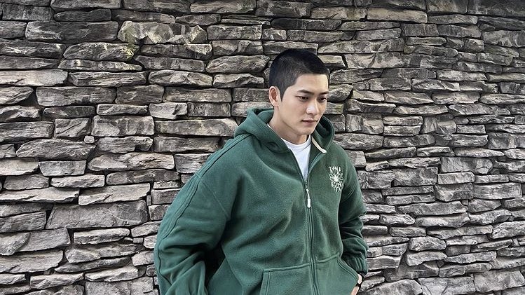 doramabra's tweet photo. É OFICIAL! Na Coréia do Sul já estamos no dia 20 de setembro e #KangTaeOh está oficialmente se alistando para servir como um soldado ativo no Exército Coreano. Permaneça saudável, Tae Oh! 

— “Obrigada pelo apoio e amor excessivo. Eu vou fazer uma boa viagem. Até breve!” 🪖 https://t.co/3wLroCTsp3