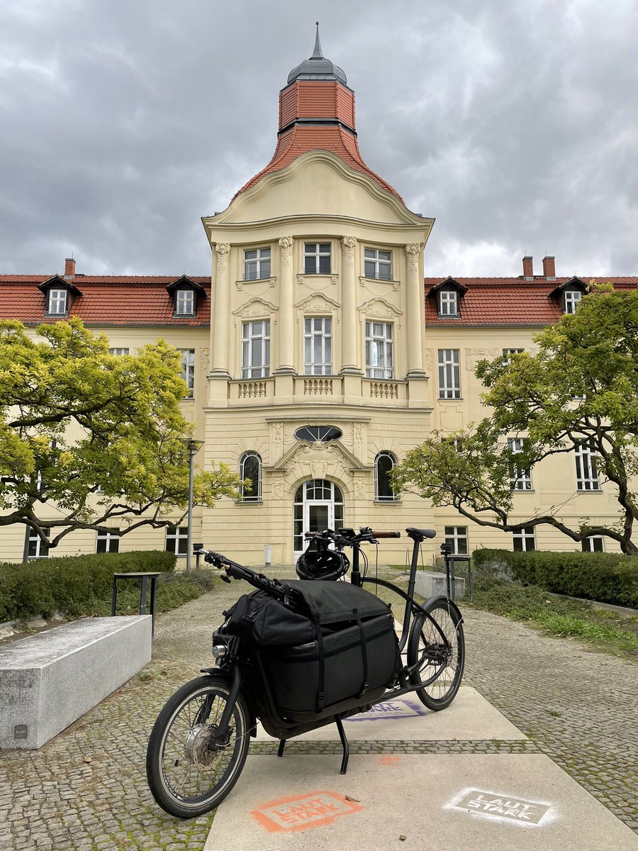 Heute Fotoshooting beim #DRK,  #lastenrad ist randvoll