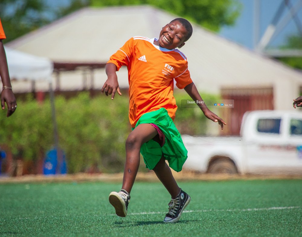 "Joy is prayer; joy is strength: joy is love; joy is a net of love by which you can catch souls." ~ Mother Teresa

#mondaythoughts #KilaHatuaMola