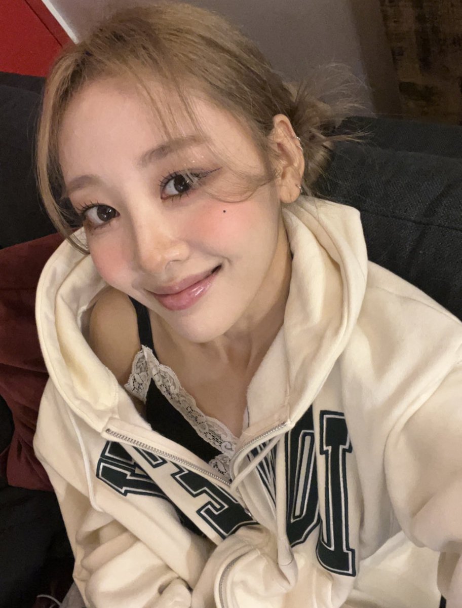 yveryhour's tweet photo. 🍎 https://t.co/oK1evAnGxl