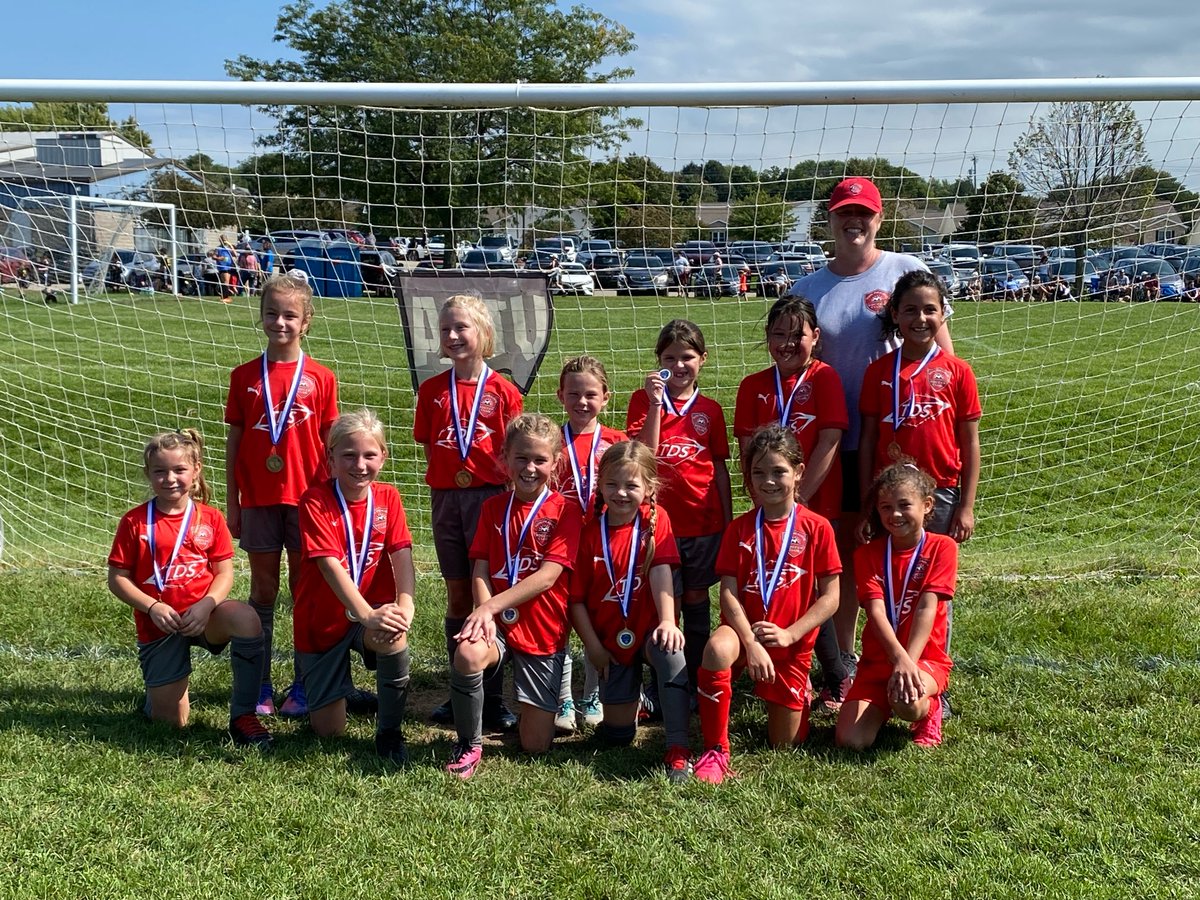 Congratulations to our 9U Girls Team who went 3-0 this weekend at McFarland Fall Fest! Way to go, ladies!