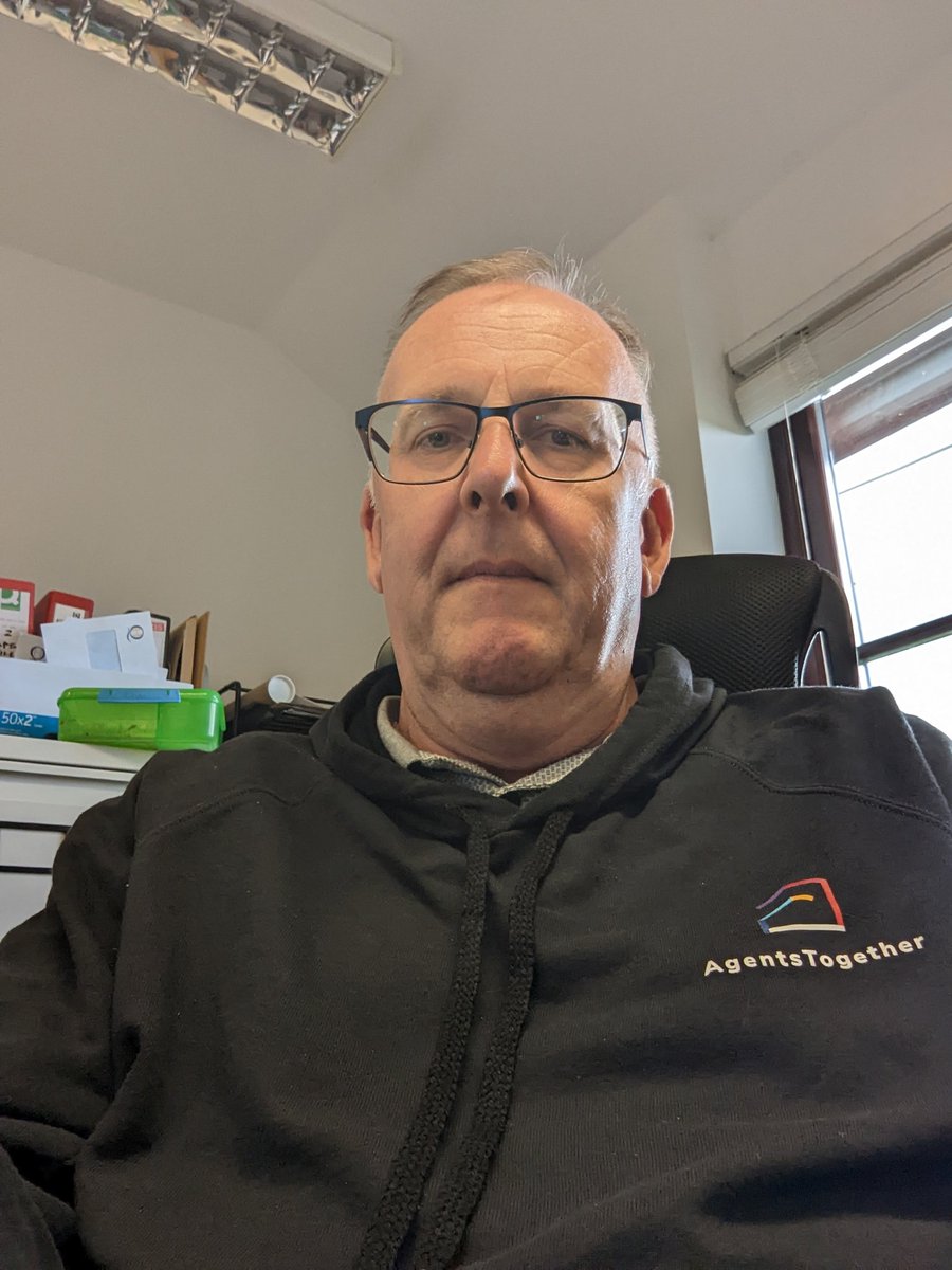 NorganPhilip's tweet photo. I am working today. Part of being here is to help my colleagues deal with the enormity of today's events #AgentsTogether https://t.co/8LLXzfPpYO