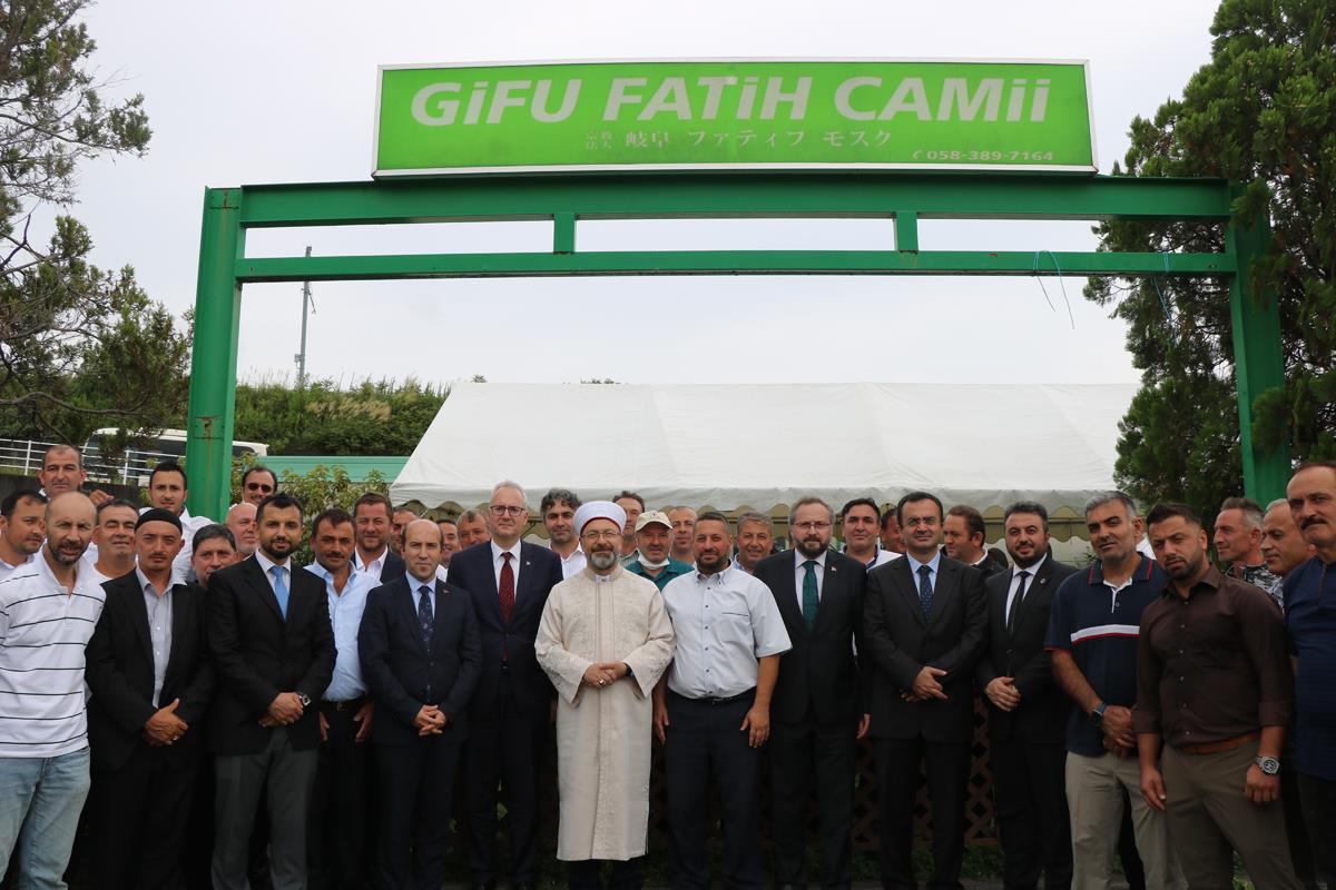 DIBAliErbas's tweet photo. Japonya Gifu Fatih Camii’nde hemşehrilerimizle bir araya geldik.

Yaşadığımız çağı anlamlı kılmak geleceğe iyi bir miras bırakmakla mümkündür. Bu miras amel defterlerimizi hayırla doldurmak, ibadetlerimizi ihmal etmemek, nesillerimizi iyi bir şekilde yetiştirmektir. https://t.co/lI0aokSh73