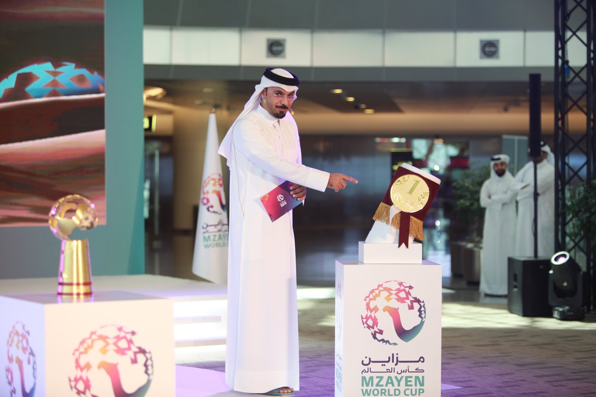 QCamelMC's tweet photo. جانب من حفل إطلاق شعار #مزاين_كأس_العالم ورزنامة الموسم الجديد للنادي اليوم.

#سفن_الصحاري🐪 https://t.co/WhAQ797JNq