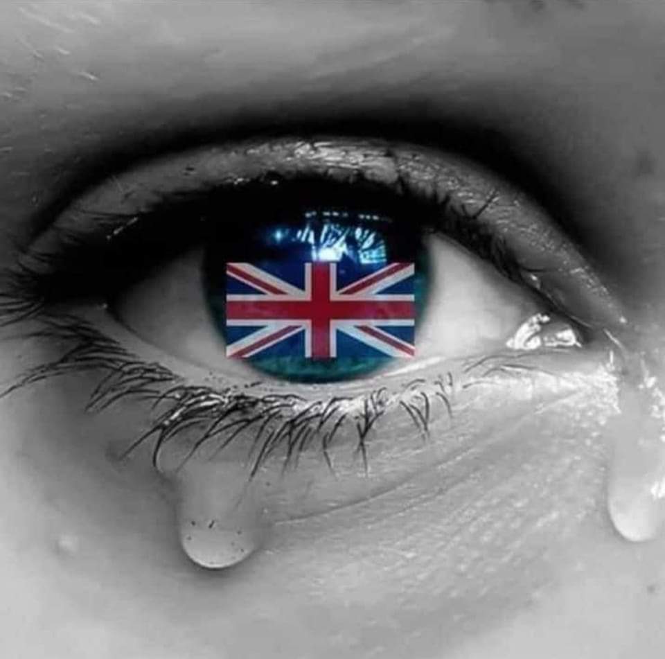 OfficialVandPP's tweet photo. Proud to be British. Thank you Ma'am. X https://t.co/OCPcqKYatS