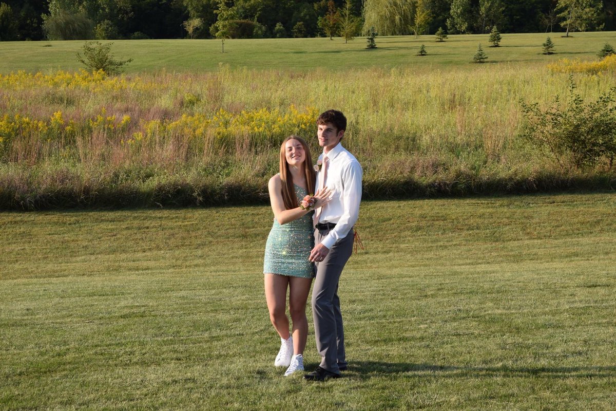 Happy 18th today to <a href="/CourterReagan/">Reagan Courter</a> <a href="/JacksonCourter/">Jackson Courter</a>