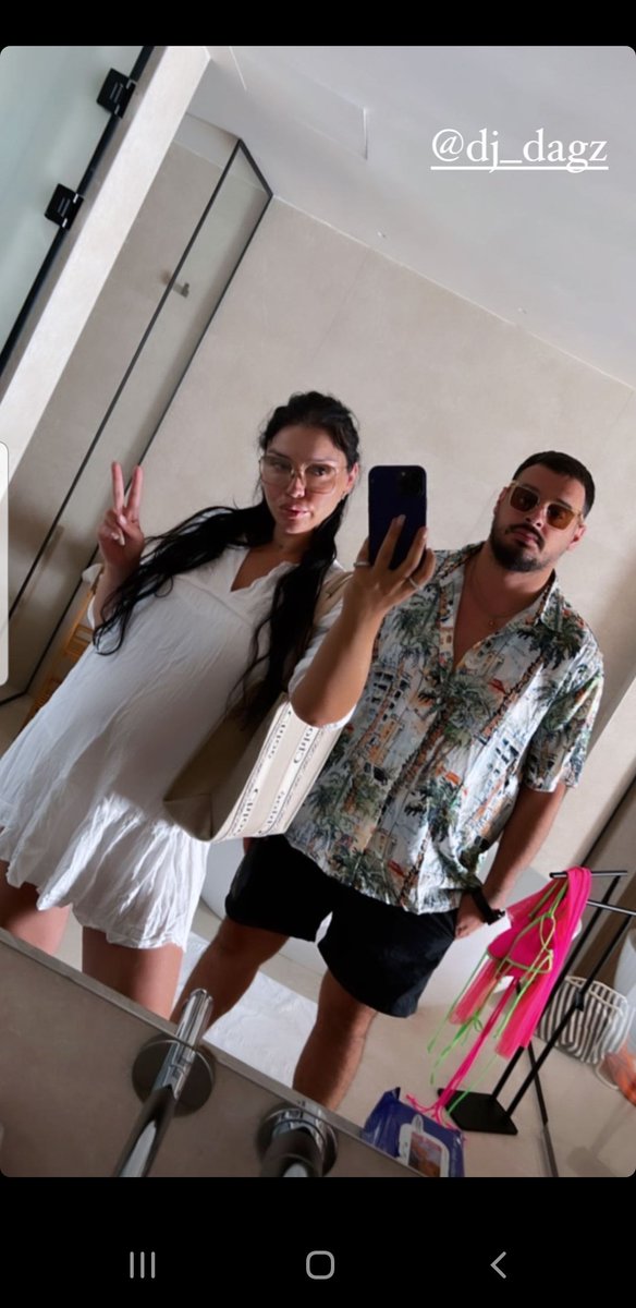 ShLKs29's tweet photo. Best couple❤❤ #IamEinxhel #Dagzthedj https://t.co/FLHKvWPJVc