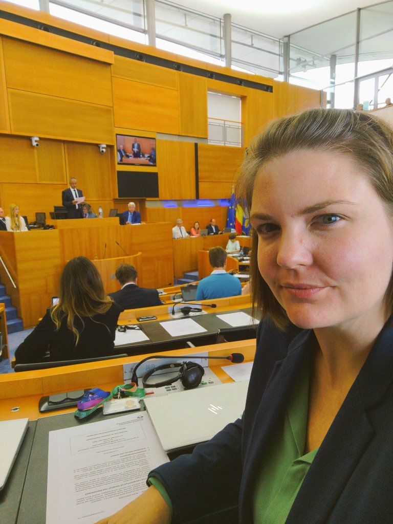 Openingszitting in het Brussels Parlement. Heel wat op de agenda voor het nieuwe politieke jaar in een moeilijke context. Na de covidcrisis, worden we allen geconfronteerd met de hoge energieprijzen en gevolgen ervan. We zullen moeten veranderen om te behouden wat we lief hebben.