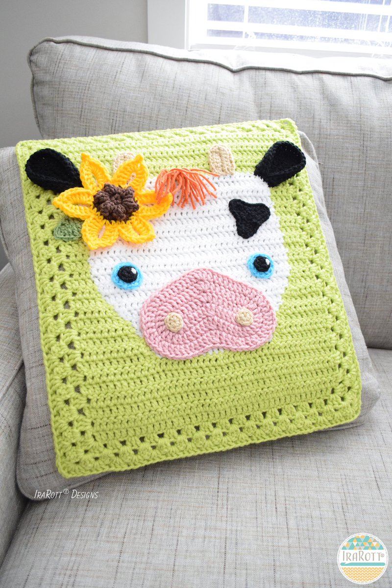 IraRott's tweet photo. Just a little moo-dy day, but that’s great for crocheting 🐄
Pattern from #CrochetAnimalBlanketsAndBlocks 📖 @DandCBooks & yarn supply from @Yarnspirations1 🧶
#crochet #irarott #irarottpattern #irarottdesigns #cow #crochetcow #farm #crochetanimal #crochetfarm #crochetblock https://t.co/TtslPx9BfT