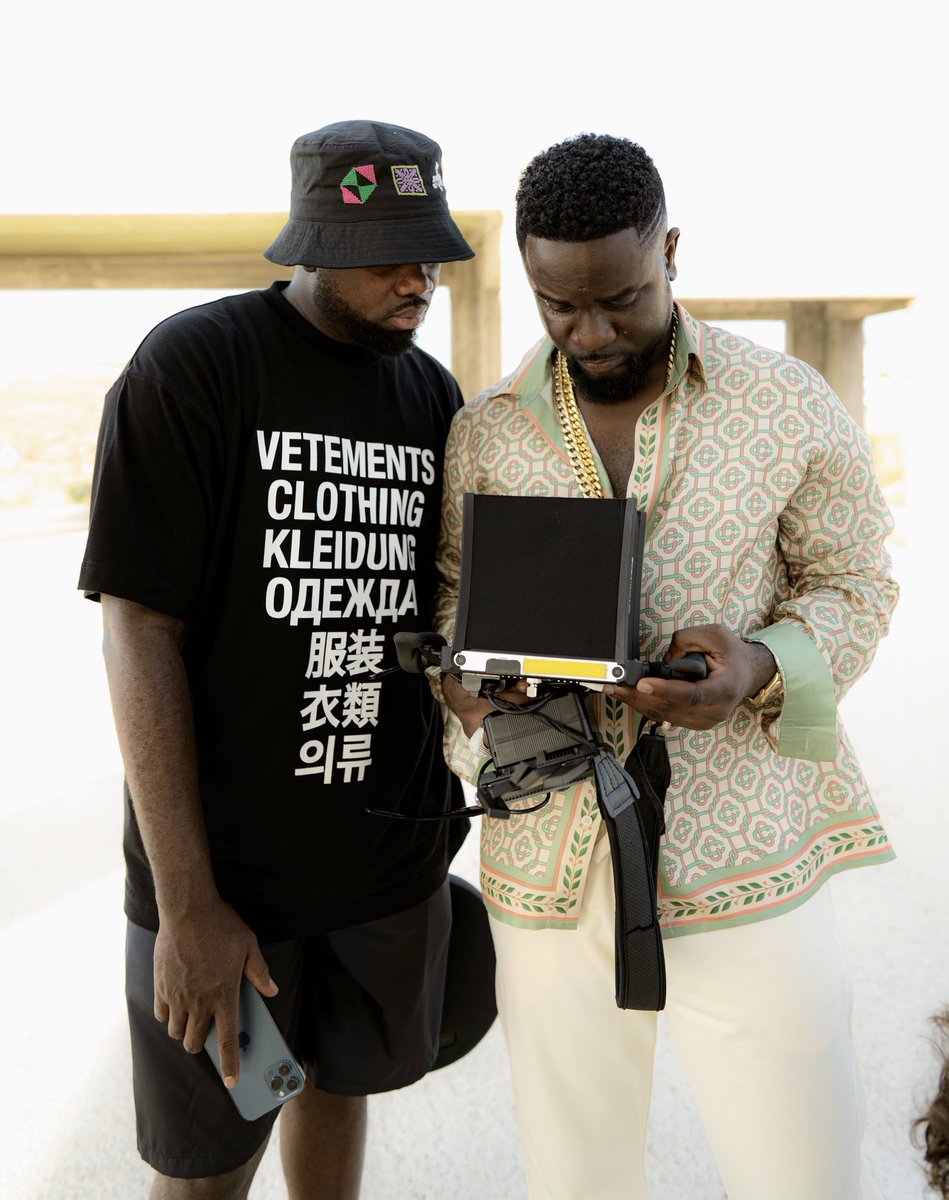 baafinelson's tweet photo. #JAMZALBUM 11:11:22 

We taking over #JAMZ 

@sarkodie 🐐🐐🐐🐐🐐 https://t.co/RQwJX2x048
