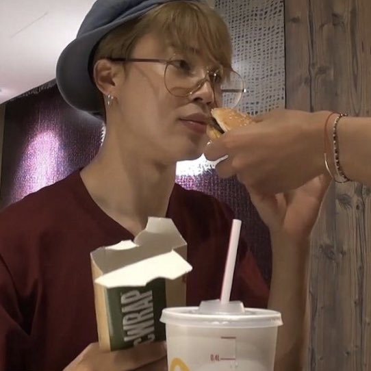 144p jimin tweet media