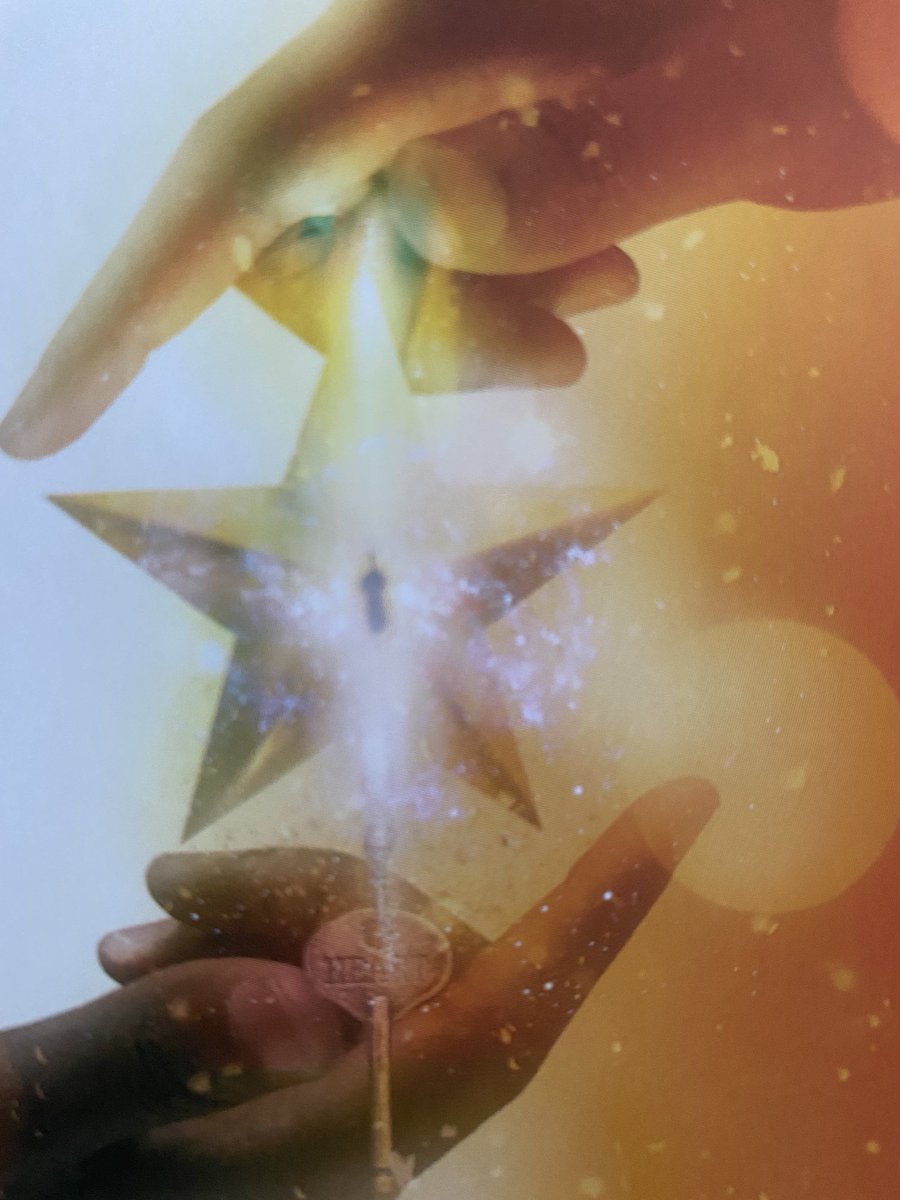 ElysiumFields10's tweet photo. “ See the good, be the light, make a difference. “ #TryingTo ♥️ https://t.co/880RjIIKrY