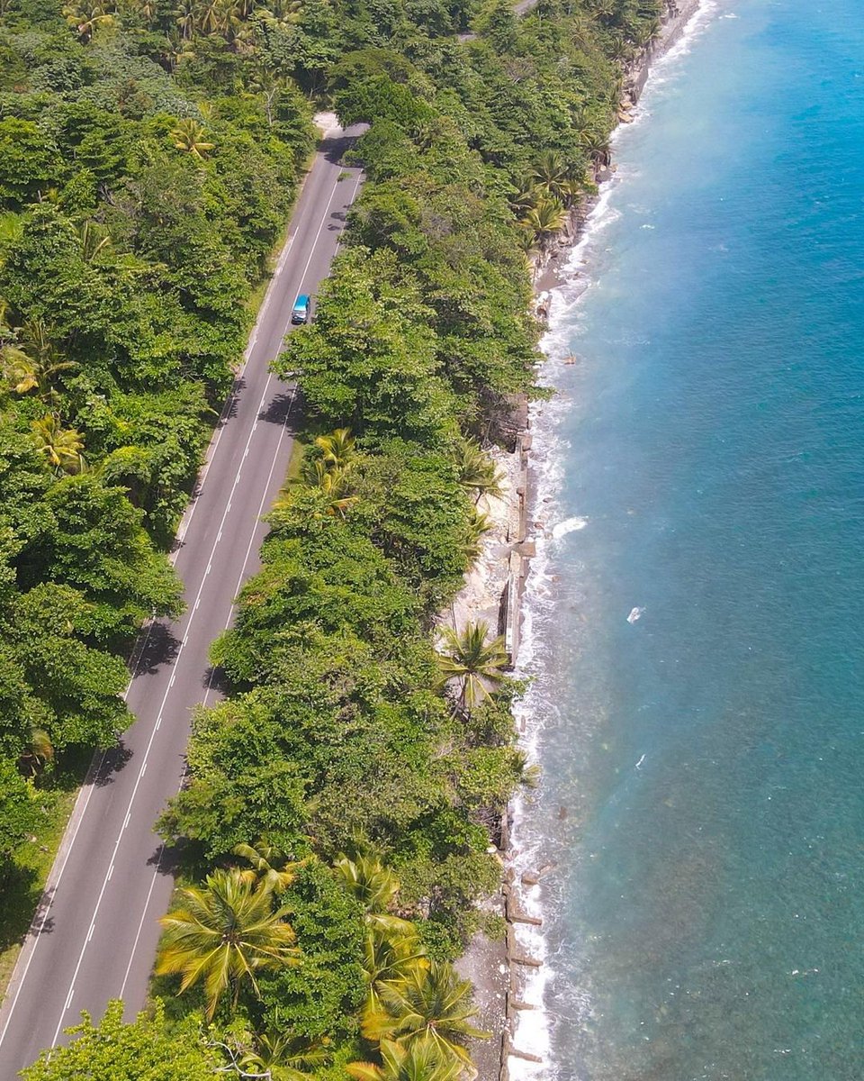 RoTheRealtorJa's tweet photo. MONDAY MOTIVATION: “Sometimes you can't see the road ahead but as you keep going, it gets clearer. Stay the course!

Have a piece of Real Estate in Jamaica you need to sell?

Inbox me... Let's talk #JamaicanRealEstate 🇯🇲 🏡🌴
📸 @portland876  

Powered by @kellerwilliamsj https://t.co/pfGjLpIy6e