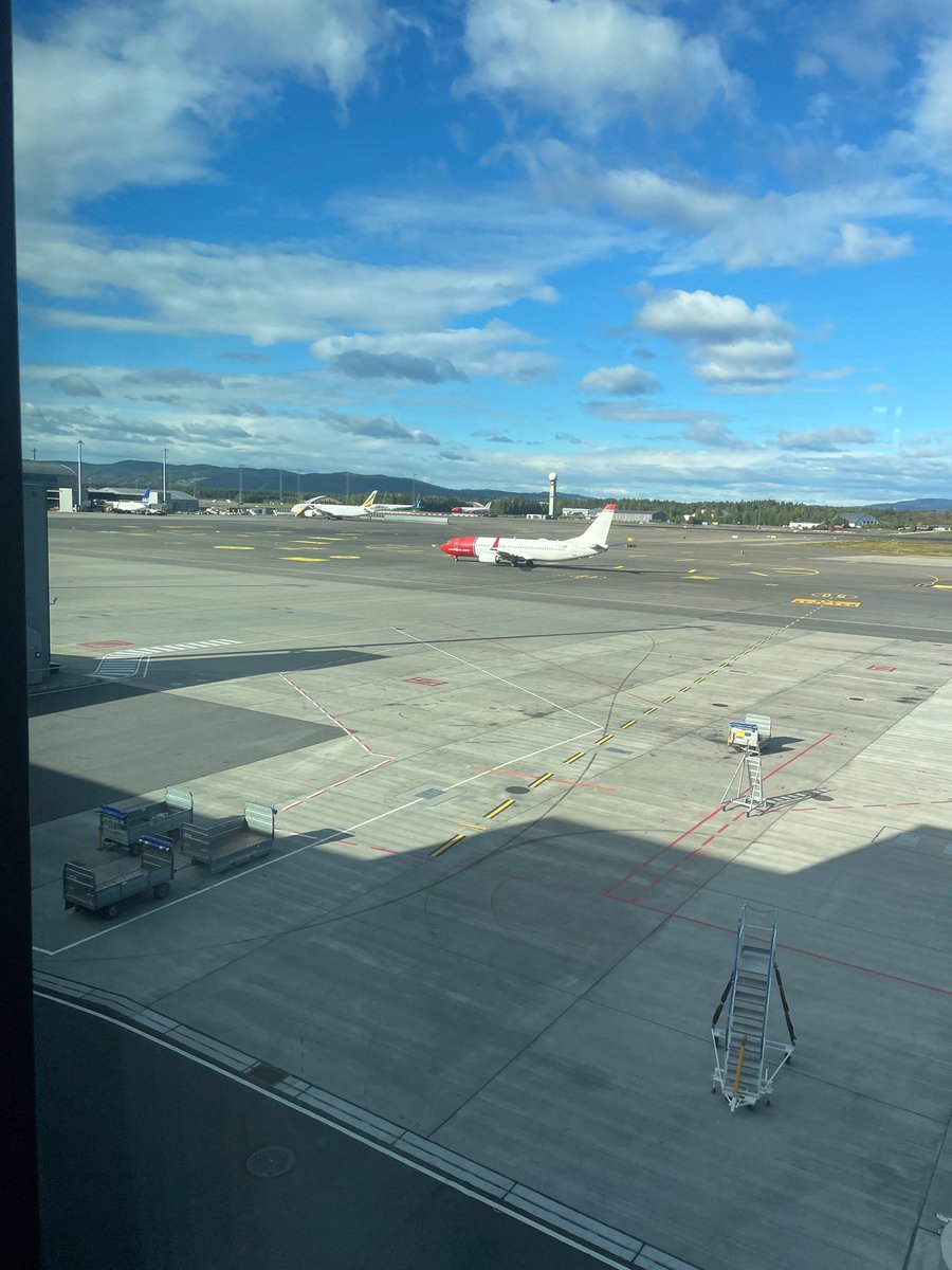 ihauglid's tweet photo. I'm at Oslo Airport - @oslolufthavn in Gardermoen, Akershus https://t.co/XmYsBRG8oo https://t.co/MixtAB4n7i