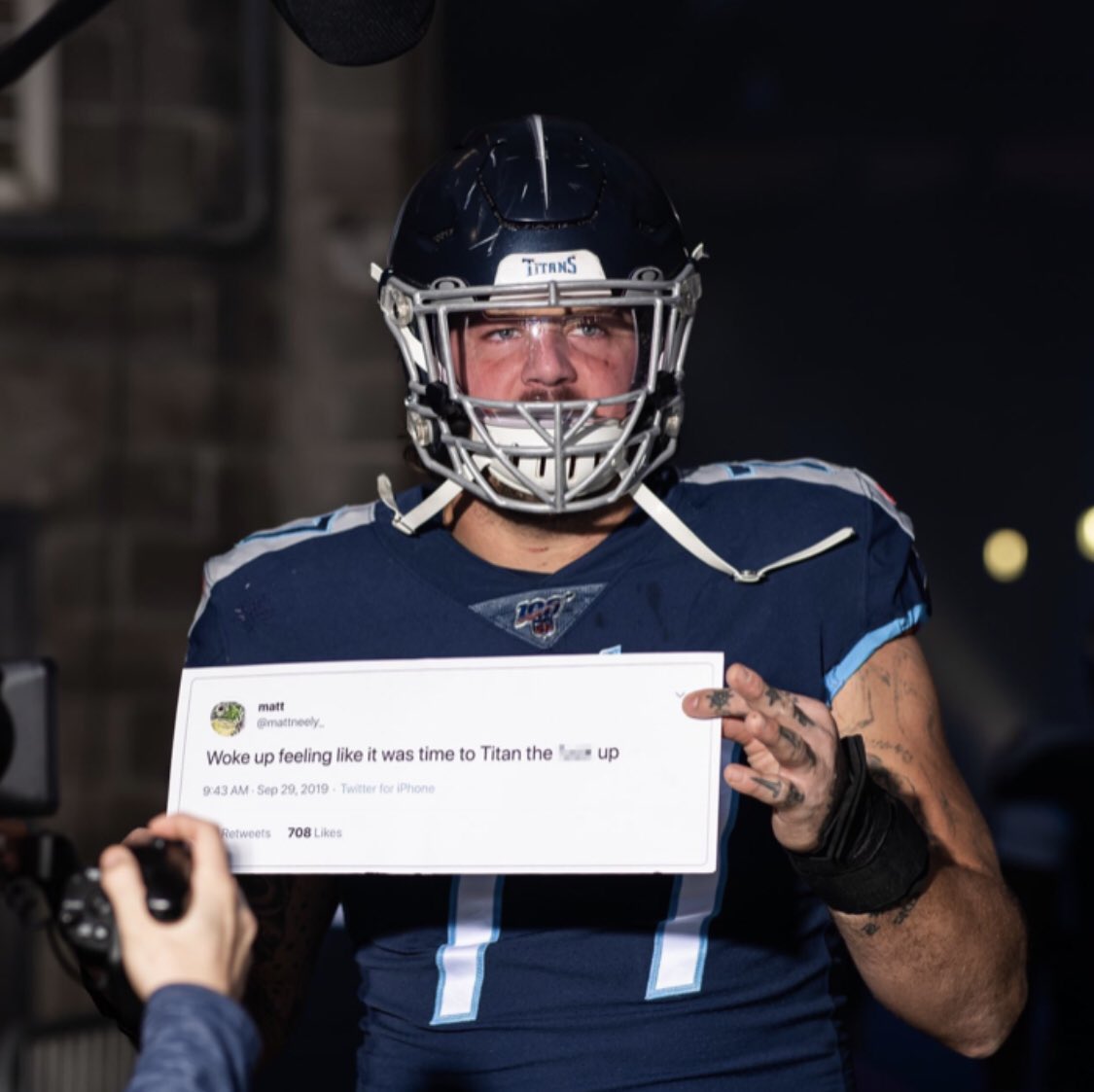 BussinWTB's tweet photo. Game day #MNF https://t.co/0lLkXyEmj7