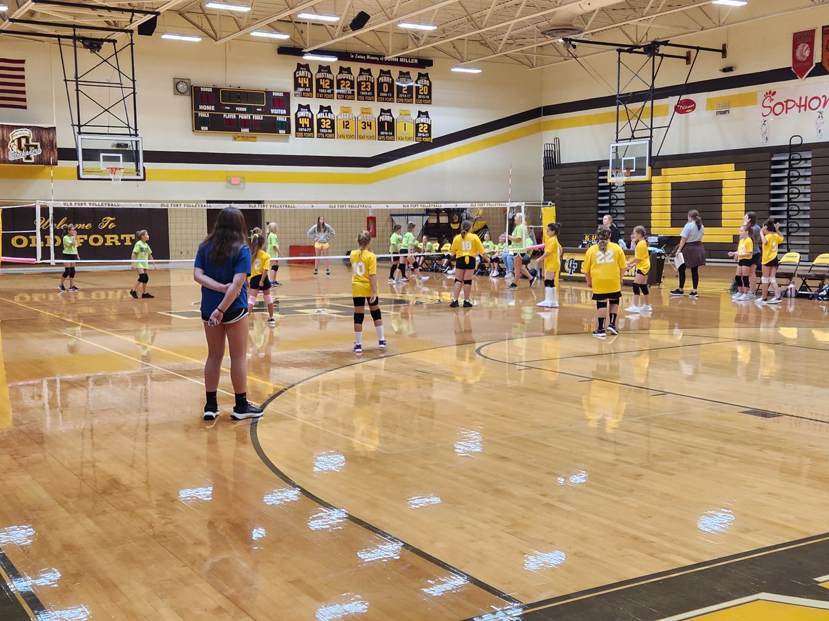 OFStockaderVB's tweet photo. Our #OFVB 4th graders are 4-0! Keep it up ladies! #thefutureisbright https://t.co/M23tqdG2BX