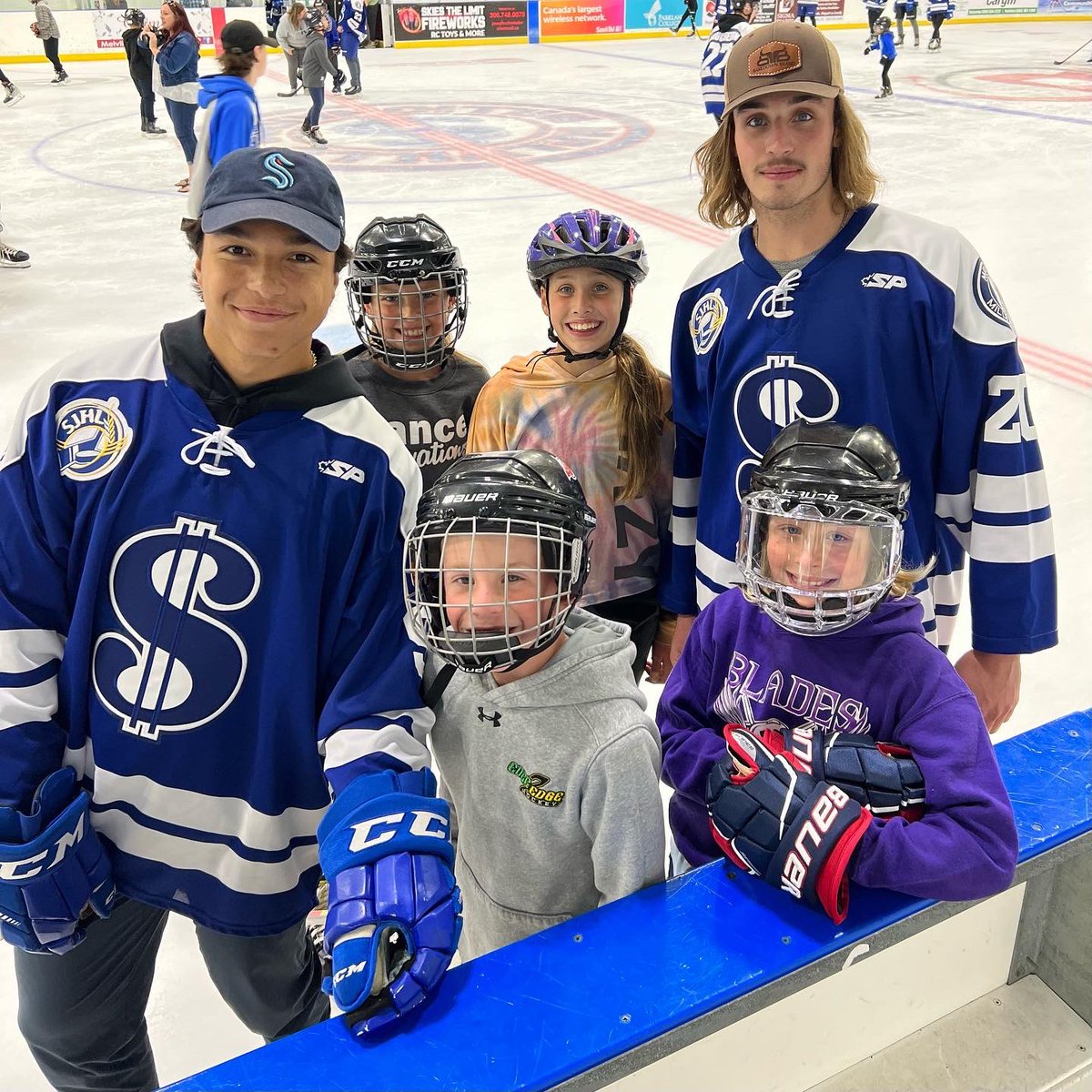 SKATE WITH THE MILLIONAIRES was a success this past weekend!

Thanks to all the youth that attended, we hope you had a blast!

#MillsMafia #MoneyMen

🏦💰
