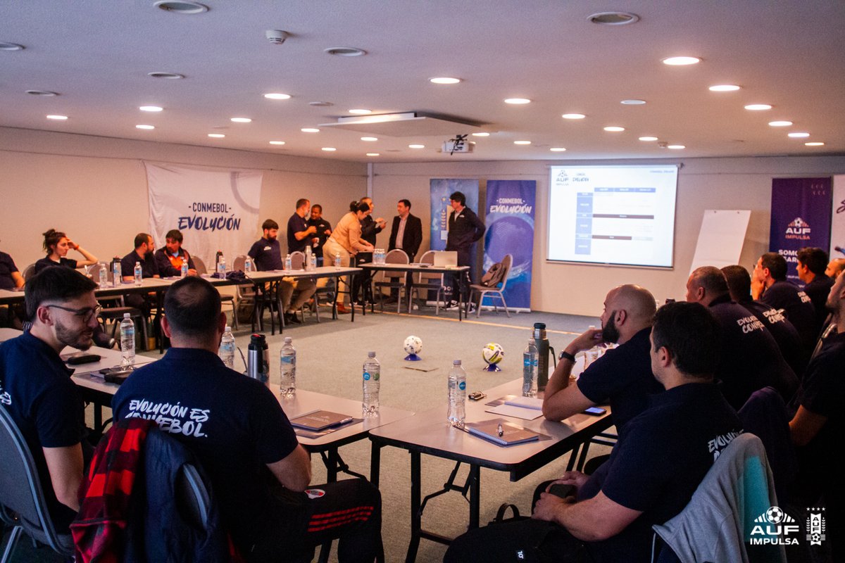 AUFimpulsa's tweet photo. ✅ Se lleva a cabo, en el Hotel IBIS de Montevideo, el Curso @CONMEBOL sobre Fútbol Sala de base y juvenil.

Instancia de gran valor para el crecimiento de la disciplina desde edades tempranas. https://t.co/8CQRD21rme