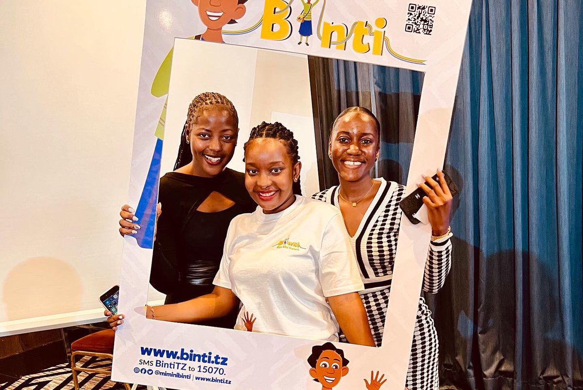 barbaramlata's tweet photo. BINTI DAY!! @uniceftz 
17/09/2022 was a very special day for Binti wakitanzania as stake holders,CSOs and youths joined hands together agreeing to pledge and end Child marriage for young girls!

#bintiday
#bintisiobibiharusi https://t.co/hbN5h0FE44