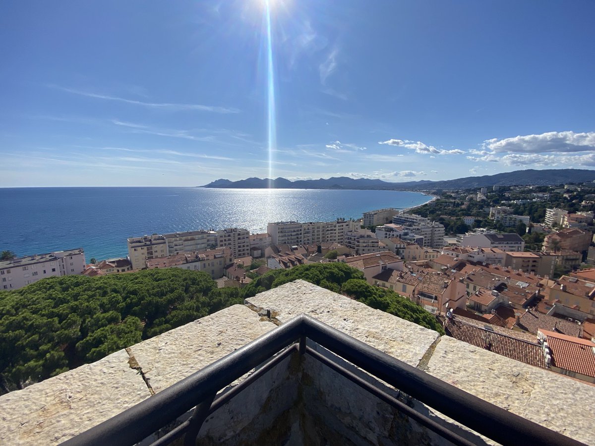 Dermot_myohmy's tweet photo. #LeSequet #MuséeDeLaCastre #Cannes Musée de la Castre Journées Européennes du patrimoine, #JEP2022 #CannesFrance #CotedAzurFrance #museum View from the tower: north, south, east and west… https://t.co/YM6PYbbLEa