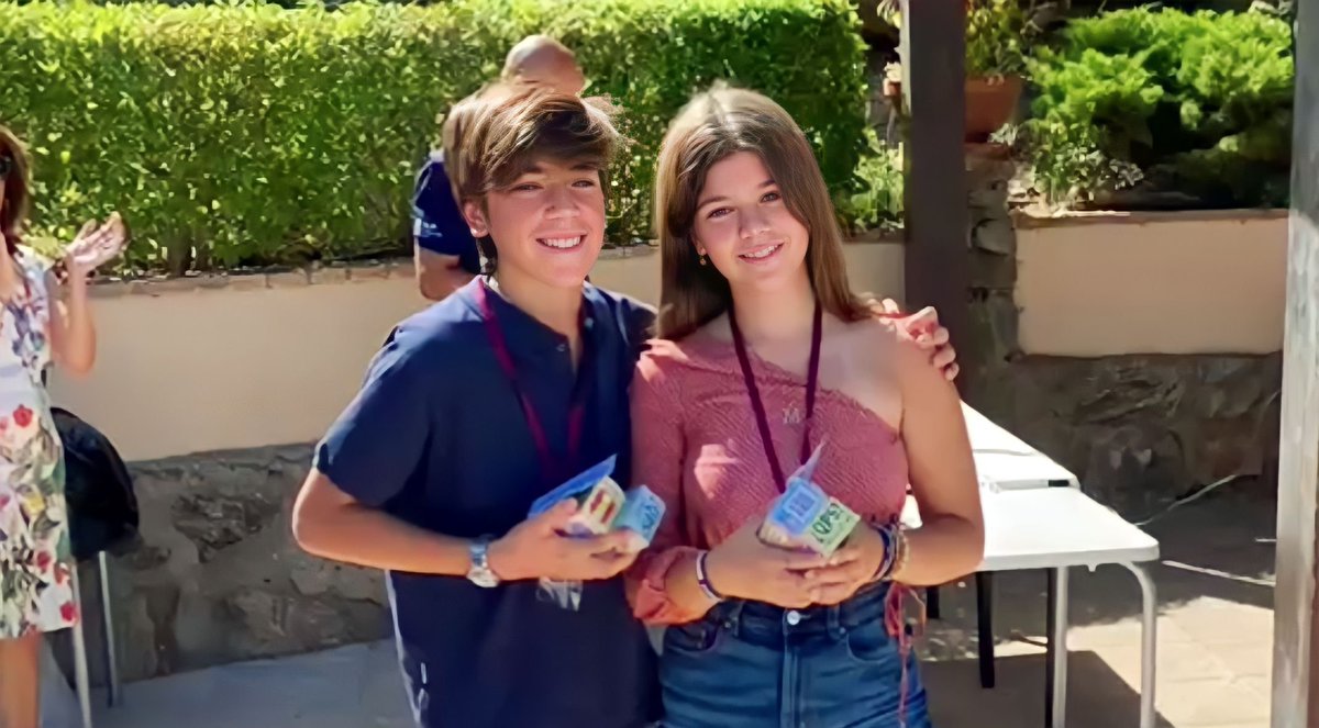 Arturo y Martina, ganadores del Campeonato ¿Qué País Soy? 2022 por parejas, celebrado en el Club Pozuela de #TOLEDO. 
Tras pasar 2 eliminatorias de 4 parejas cada una, lograron la victoria en la final con la carta Guerra de Dados. 
Enhorabuena, ¡¡Campeones!!