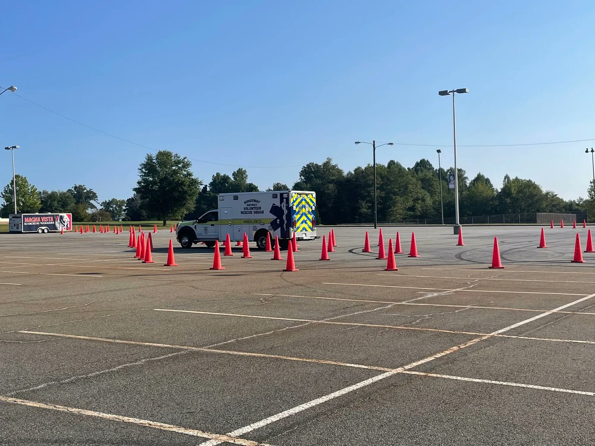 ridgewayrescue's tweet photo. Over the weekend we hosted an Emergency Vehicle Operations Course. Here are a few photos from the weekend!

Special thanks to Horsepasture Fire Department and Ridgeway Fire Department for letting us use their equipment. https://t.co/Xj3K5yuwQS