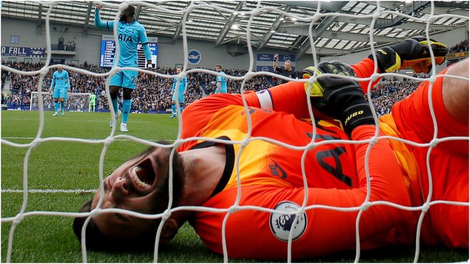 SpursEnEspanol's tweet photo. El capitán Hugo Lloris sufrió una lesión en el muslo derecho.
Hugo ha sido retirado de la última convocatoria de Francia y sustituido por Alban Lafont.
La lesión es de al menos 12 días.
#CIYS #THFC https://t.co/QN8ckogguN