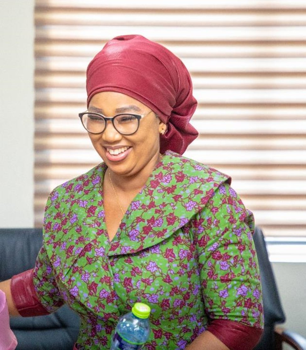 gctuonline's tweet image. The Director of University Relations, GCTU sworn- in as a Council member of NUSRAT-JAHAN Ahmadiyya College of Education
Click on this link  site.gctu.edu.gh/19/09/2022/new…   to read more 
Congratulations Madam!