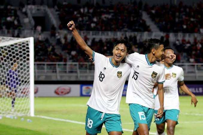 Beritabaruco's tweet photo. 14 Negara Telah Dinyatakan Lolos, Intip Calon Lawan Timnas Indonesia di Piala Asia U-20 https://t.co/dP5cZnJofP #Sepakbola #CoachSTY #jatimberitabaruco #PialaAsiaU202023 https://t.co/3X5LXtATzz