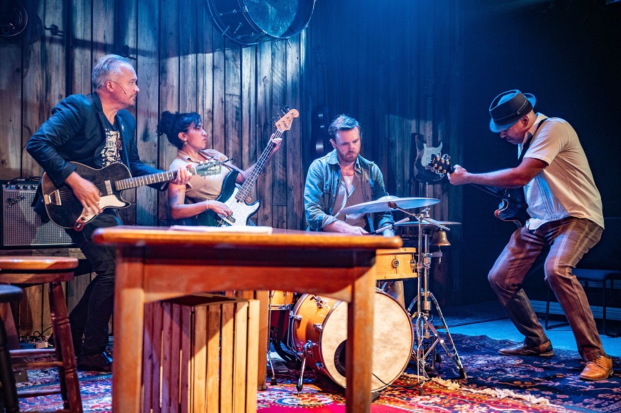 mygaytoronto's tweet photo. The Shape of Home: an ode to collective creativity. And the poetry of Al Purdy https://t.co/h7psLpiUEu #theaTO #AlPurdy @crowstheatre @BeauSlips #musical #theatre https://t.co/4mqNYXa385