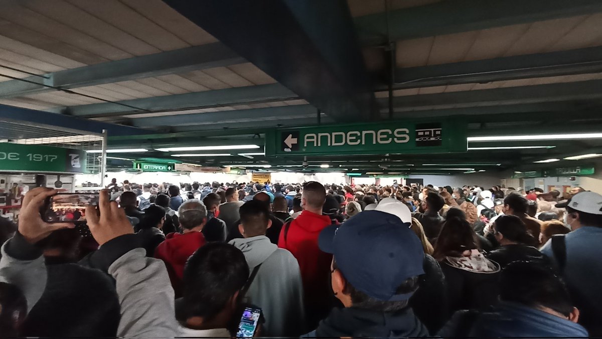 Colapsa el <a href="/MetroCDMX/">MetroCDMX</a>