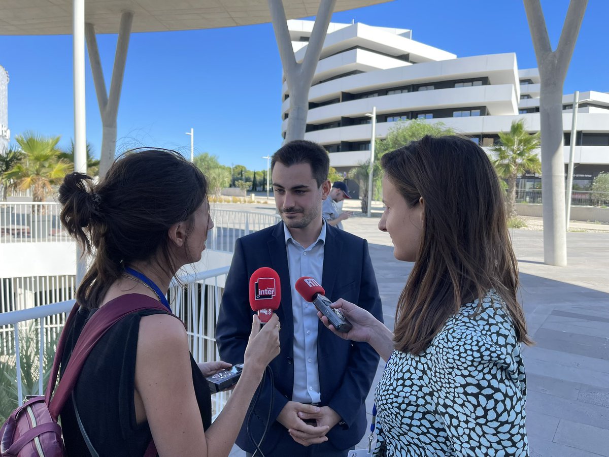J_Rancoule's tweet photo. Ravi d’avoir pu retrouver mes collègues à nos universités d’été à #Agde #RNAgde !
⚠️ Il ne reste que 7 jours pour adhérer au #rassemblementnational et participer à l’élection du président de parti.
Tout mon soutien à @louis_aliot #toutcommence
👉🏻 https://t.co/GiMamqnxDb https://t.co/fZculP8pat