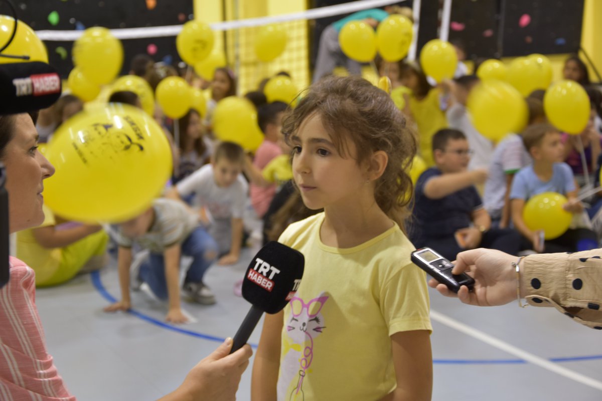 Kuzey Makedonya'nın sevilen çizgi film kahramanı Bibi, Üsküplü öğrencilere Türkçe'yi tanıttı. Üsküp Yunus Emre Enstitüsü'nün desteğiyle gerçekleştirilen etkinlik öğrencilerden yoğun ilgi gördü.
<a href="/yeeorgtr/">Yunus Emre Enstitüsü</a>