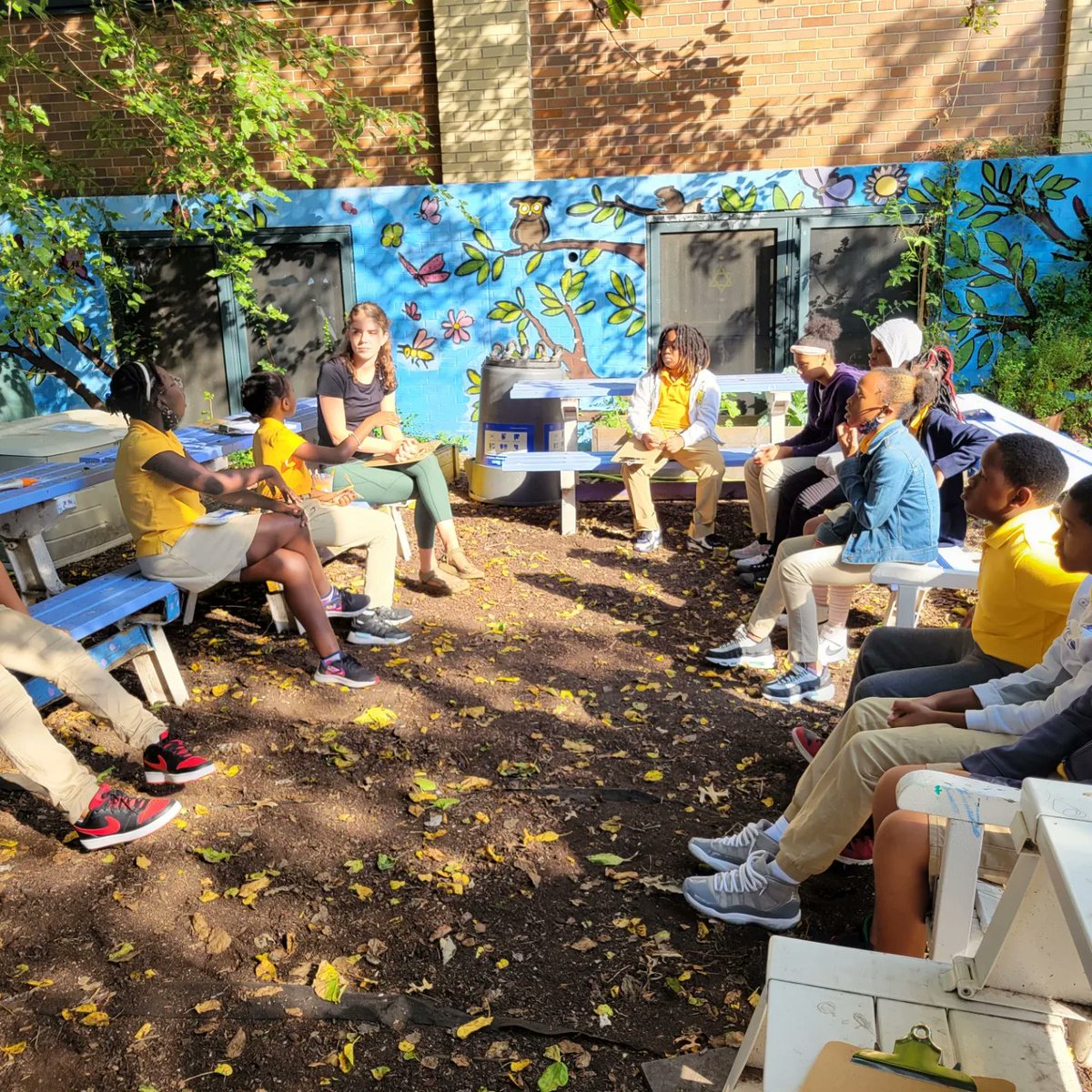 HeyBccs's tweet image. It&apos;s a beautiful day to learn in the BCCS garden! Carpe diem everyone! @D16Earlyed @NequanMclean @BKNorthNYCDOE @stefanizinerman @OsseChi #welovebccs