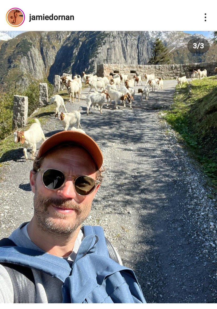 #JamieDornan posted this on his instragram 📷📷
Thank you🇨🇭