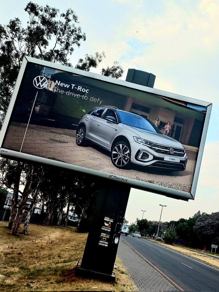 Sipho_Hlangus's tweet photo. Today on Cars on Billboards we look at the #NewVolkswagenTaigo. The billboard can be spotted when driving in Midrand on Old Pretoria Main Road, opposite Growth Point Business Park. The Taigo is expressive in every way, Let’s go - in the new Taigo.
#TheDriveToDefy #LetsTaigo https://t.co/ggv7rPBhPa
