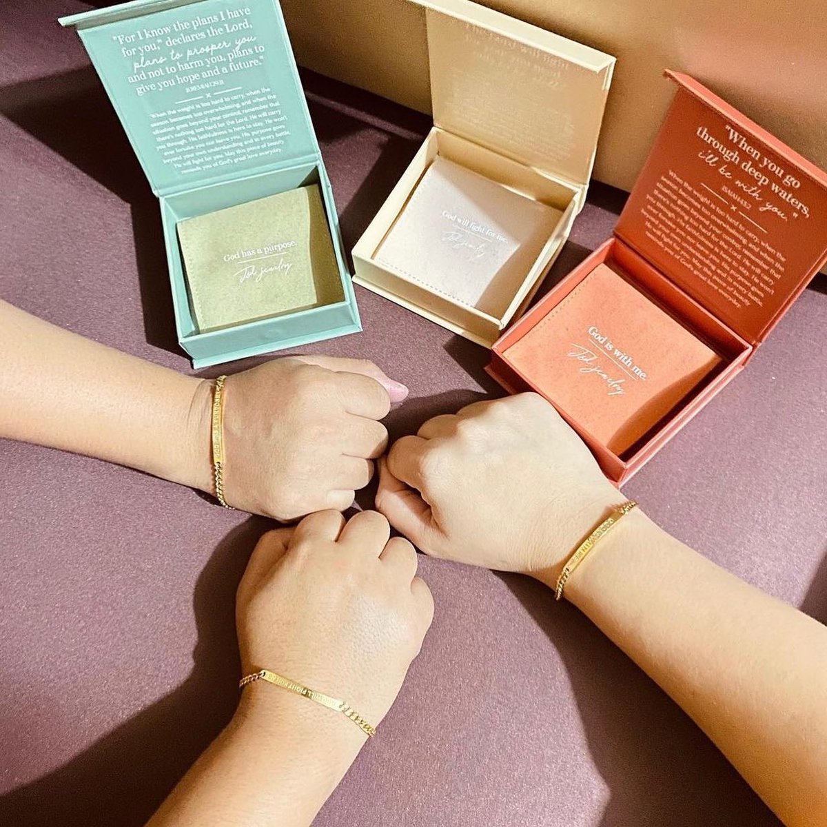 JSDbooks's tweet photo. “Our beautiful friendship bracelets.” 🧡

Get your friendship or sisterhood bracelets now while it’s still ON SALE. 😍 

Only 350 until today only. 🌸
Shop now at https://t.co/5rkWhAToK9
Cash on delivery nationwide is available 🌱 https://t.co/uHvzZ3OG6k